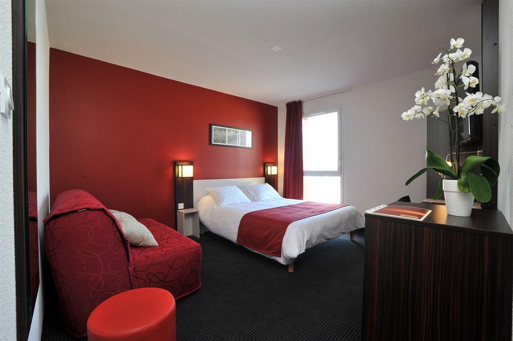 Pont Rouge , 3*